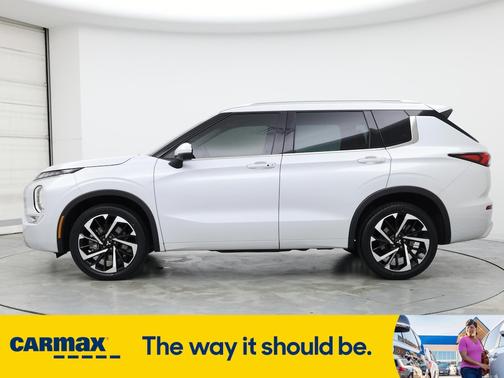 2023 Mitsubishi Outlander SEL