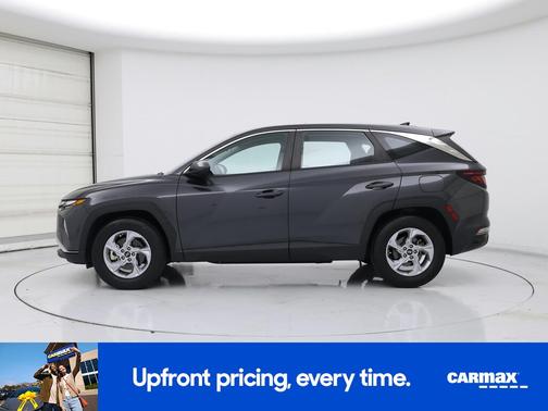 Gray 2023 Hyundai TUCSON SE