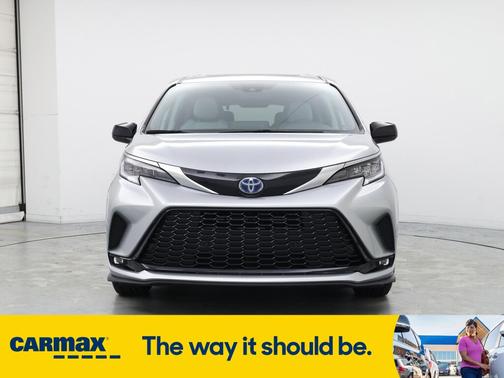 2021 Toyota Sienna XLE
