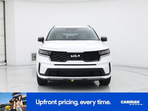 White 2023 Kia Sorento S