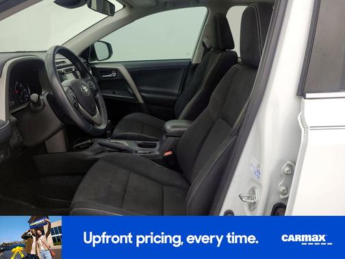 White 2018 Toyota RAV4 XLE