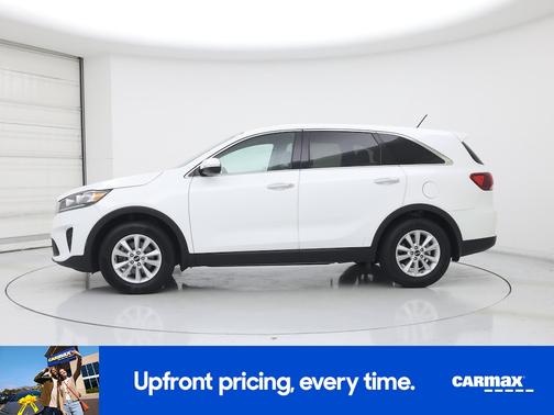 White 2020 Kia Sorento LX
