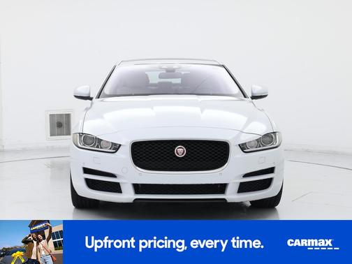 2017 Jaguar XE Prestige