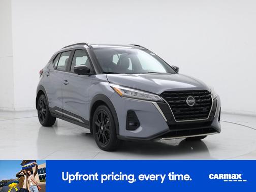 Gray 2021 Nissan Kicks SR