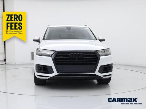 White 2019 Audi Q7 Prestige