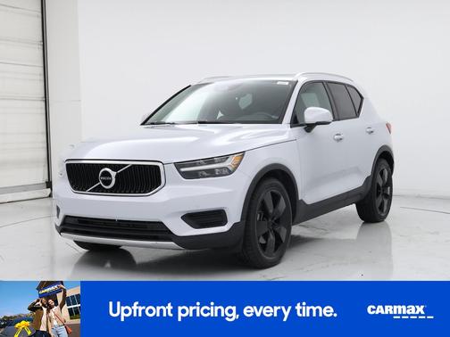 Gray 2020 Volvo XC40 T5 Momentum