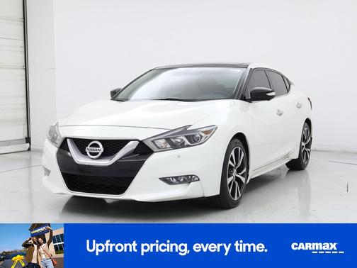White 2016 Nissan Maxima Platinum