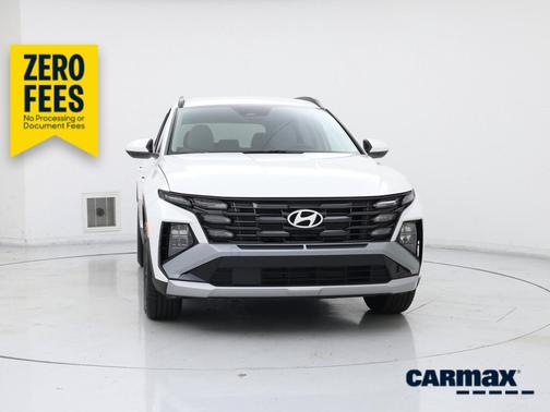White 2025 Hyundai TUCSON SEL
