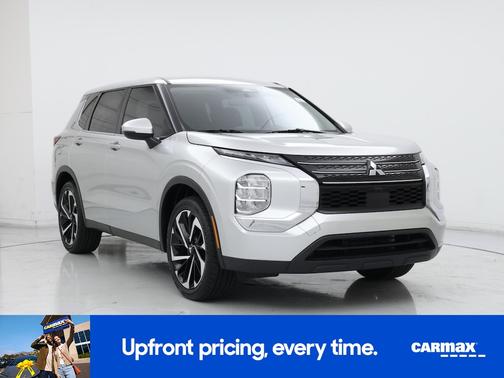 2022 Mitsubishi Outlander ES