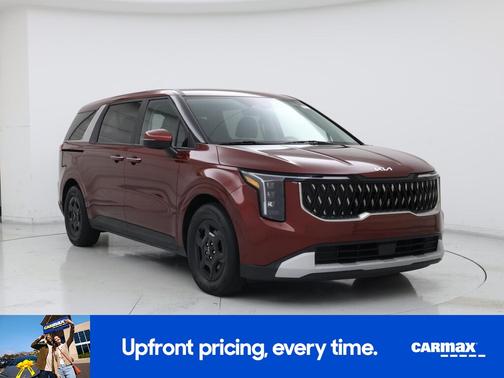 Red 2025 Kia Carnival LXS