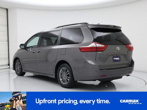2018 Toyota Sienna XLE