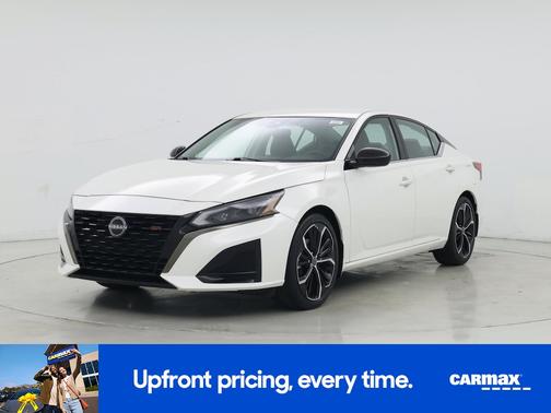 White 2024 Nissan Altima SR