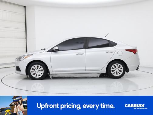 2020 Hyundai Accent SE