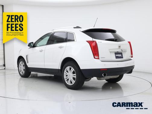 White 2016 Cadillac SRX Luxury