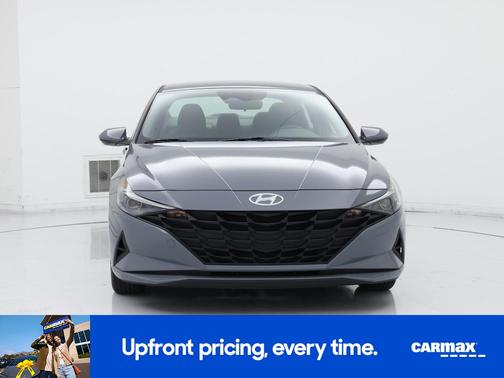 2023 Hyundai ELANTRA SE
