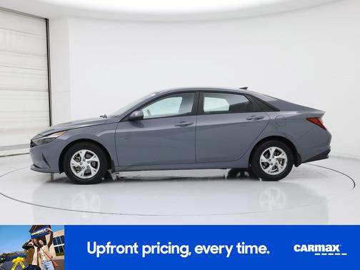 2023 Hyundai ELANTRA SE