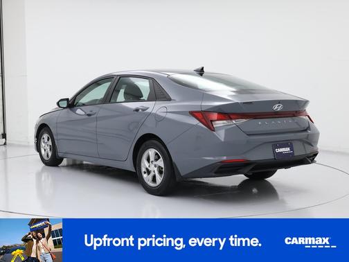 2023 Hyundai ELANTRA SE