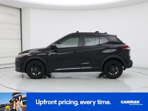 Black 2023 Nissan Kicks SR