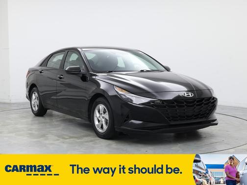 2022 Hyundai ELANTRA SE
