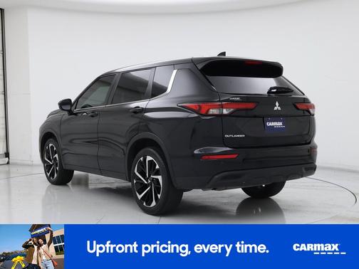 Black 2022 Mitsubishi Outlander ES