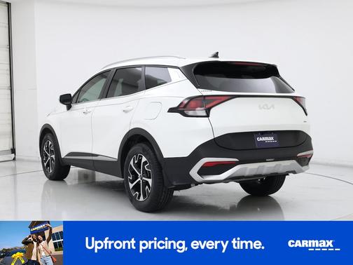 White 2024 Kia Sportage Hybrid EX