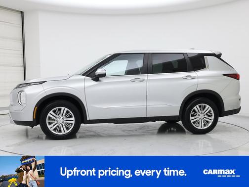 2022 Mitsubishi Outlander ES