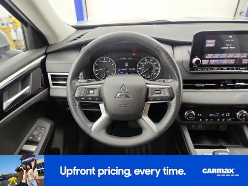 2022 Mitsubishi Outlander ES