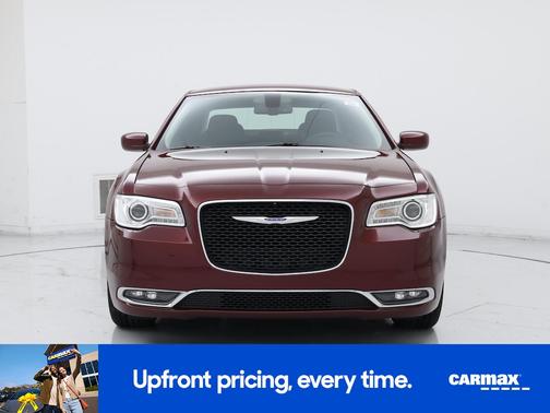 2019 Chrysler 300 Touring