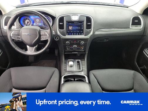 2019 Chrysler 300 Touring