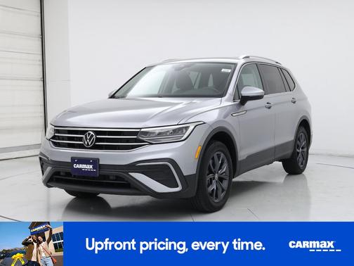 Silver 2023 Volkswagen Tiguan SE