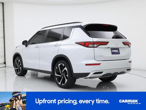 2023 Mitsubishi Outlander SE