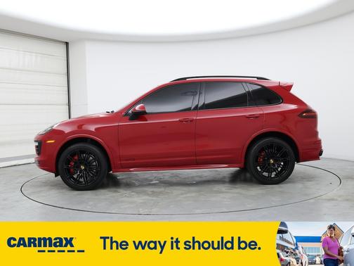 2017 Porsche Cayenne GTS