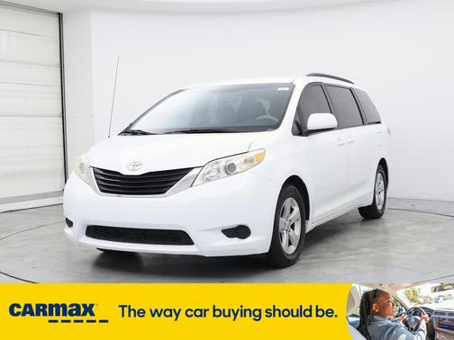 2013 Toyota Sienna LE