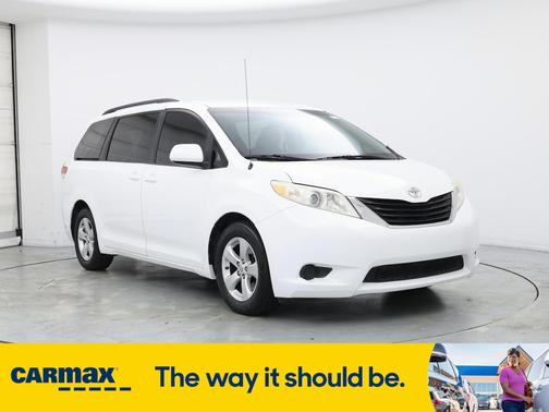 2013 Toyota Sienna LE