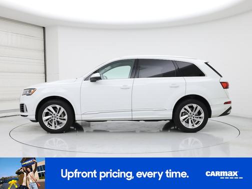White 2020 Audi Q7 Premium Plus