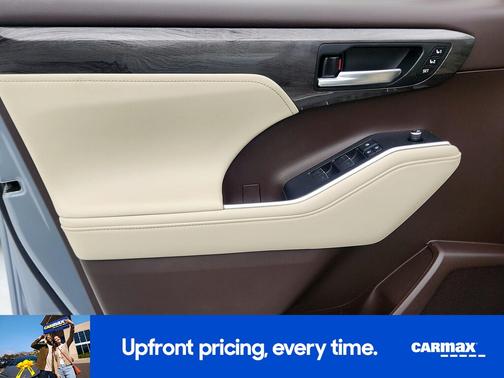 Blue 2021 Toyota Highlander Platinum