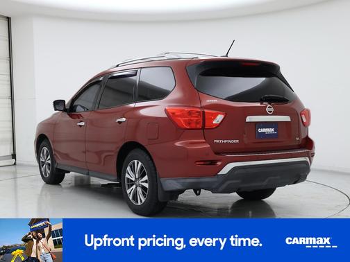 2017 Nissan Pathfinder SL