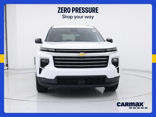 White 2026 Chevrolet Traverse LT