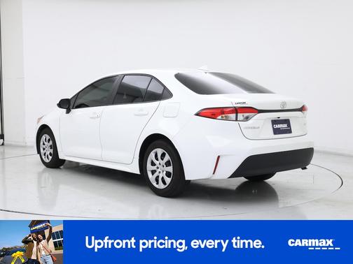 White 2024 Toyota Corolla LE