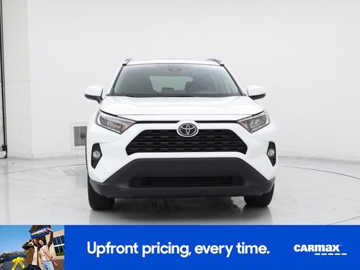 White 2019 Toyota RAV4 XLE