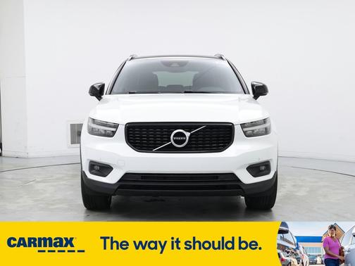 2021 Volvo XC40 T4 R-Design