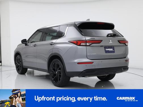 2022 Mitsubishi Outlander SE