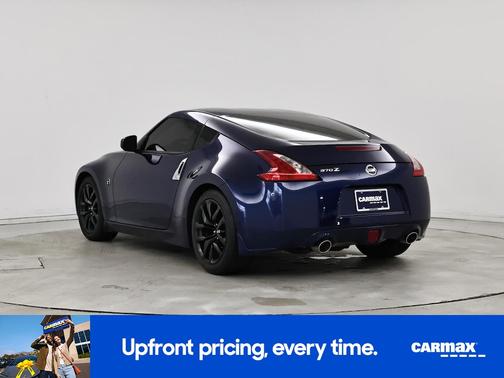2017 Nissan 370Z Base (M6)