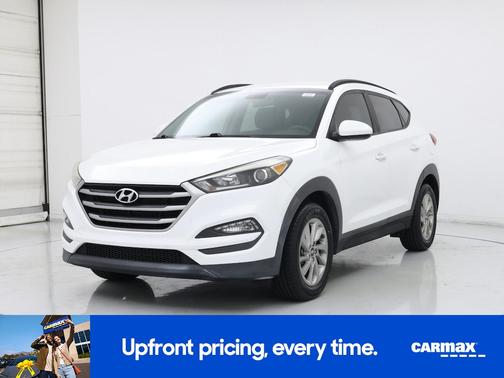 White 2018 Hyundai TUCSON SEL