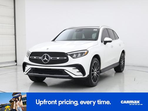 White 2023 Mercedes-Benz GLC 300