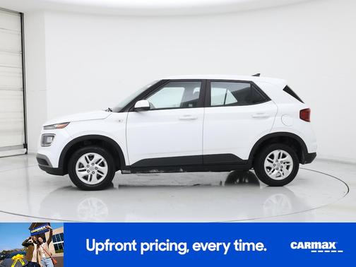 White 2021 Hyundai VENUE SE