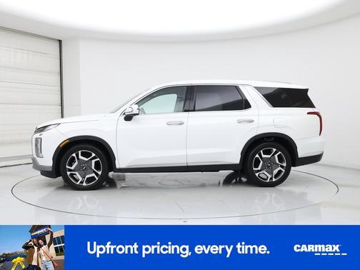 White 2023 Hyundai PALISADE Limited