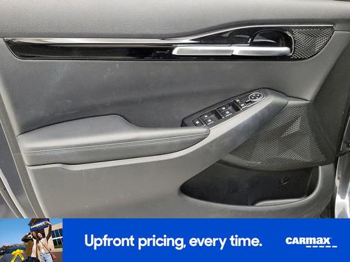 Gray 2025 Kia Seltos S