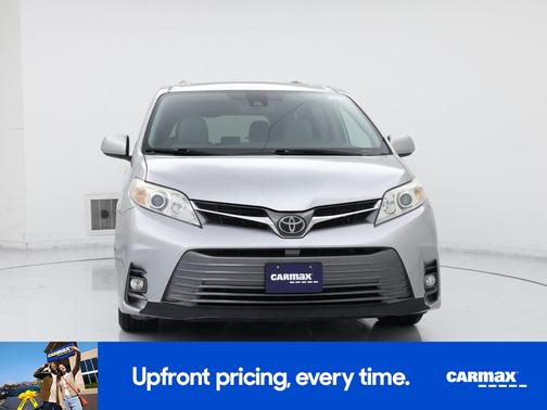2019 Toyota Sienna XLE