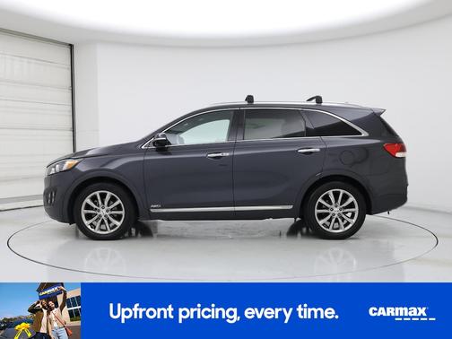 Gray 2016 Kia Sorento Limited